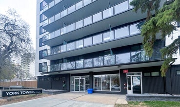 10030 114th St NW, Edmonton, AB for lease Building Photo- Image 1 of 6
