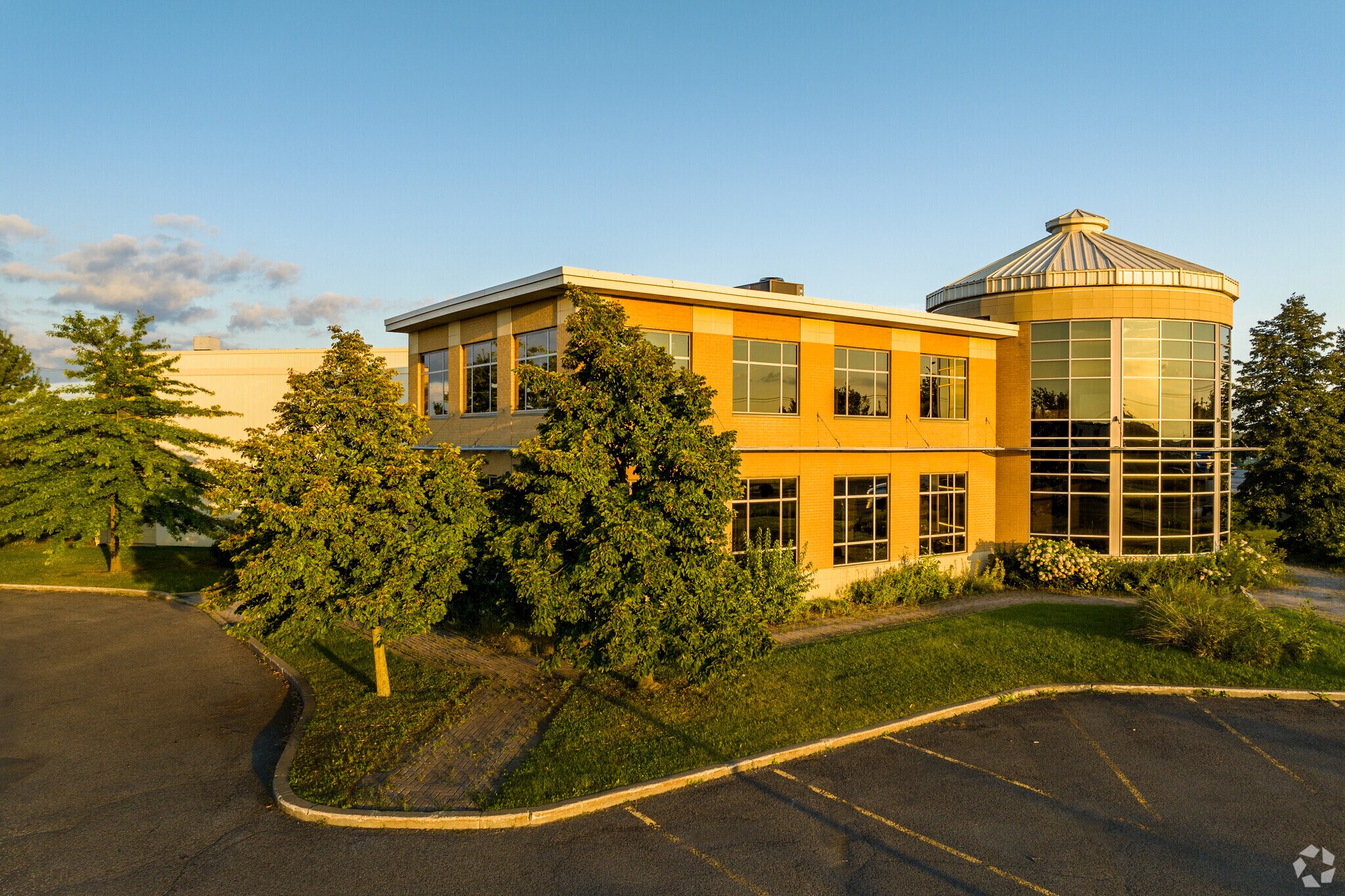 7500 Boul Grande-Allée, Longueuil, QC for sale Building Photo- Image 1 of 1