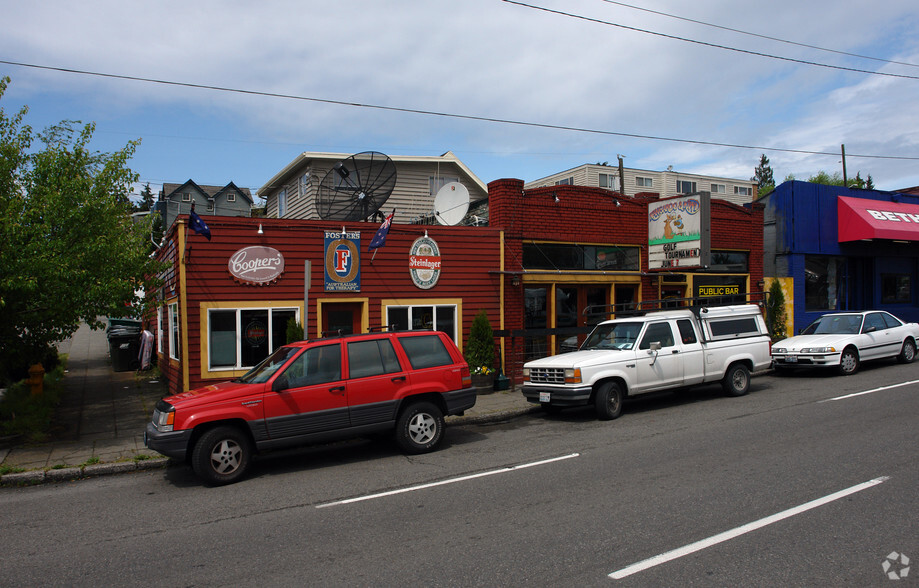 7301-7305 Aurora Ave N, Seattle, WA for lease - Building Photo - Image 2 of 3