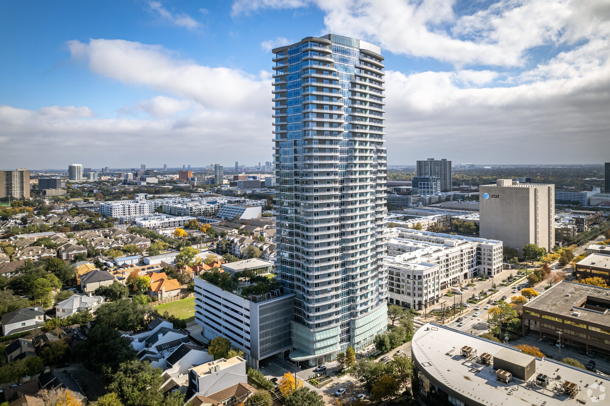 2929 Weslayan St, Houston, TX for lease Building Photo- Image 1 of 103