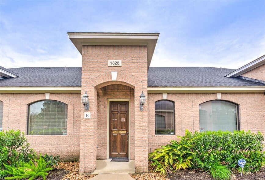 1828 Snake River Rd, Katy, TX à vendre - Photo du bâtiment - Image 3 de 27