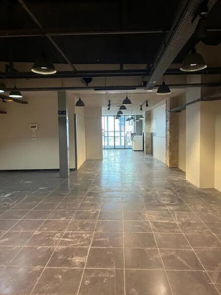 6 Boulevard De Sébastopol, Paris for lease - Interior Photo - Image 2 of 13