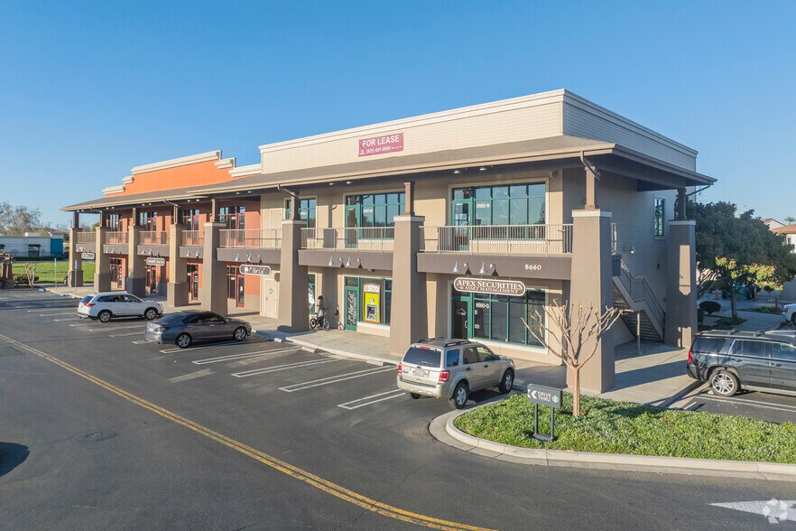 8600-8660 Brentwood Blvd, Brentwood, CA à louer - Photo principale - Image 2 de 14