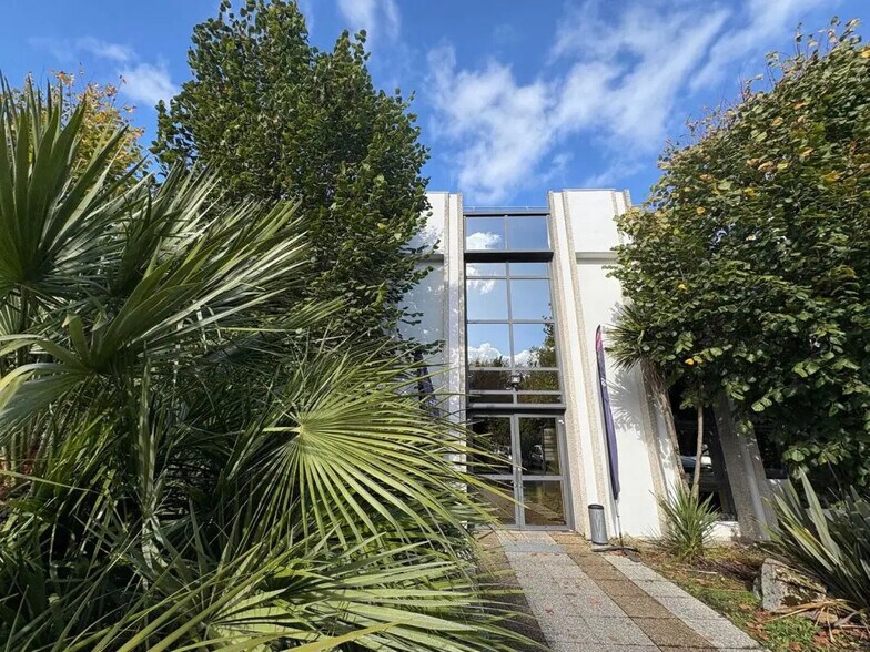 Bureau dans Nantes à louer - Photo du bâtiment - Image 1 de 11