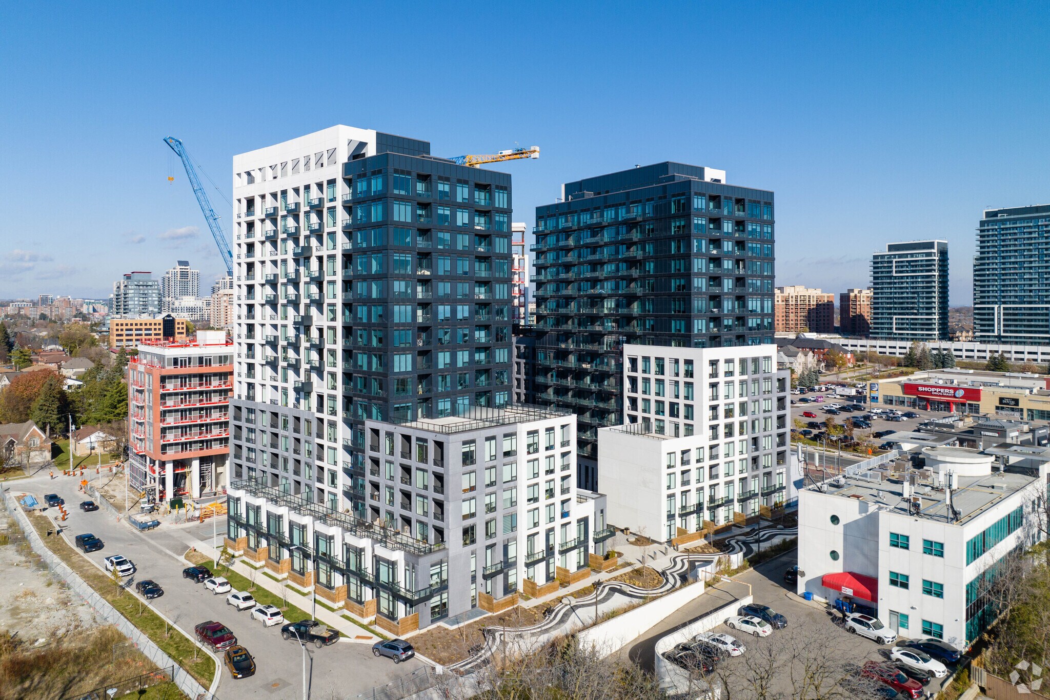 8868 Yonge St, Richmond Hill, ON à vendre Photo principale- Image 1 de 1