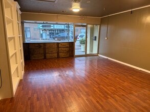 221 State St, Mccomb, MS for lease Interior Photo- Image 2 of 6