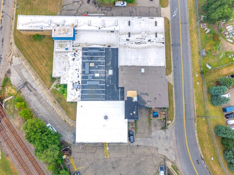330 Upton Ave, Battle Creek, MI for sale - Building Photo - Image 3 of 39