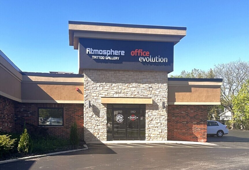 1350 Lake St, Roselle, IL à louer - Photo du bâtiment - Image 1 de 10