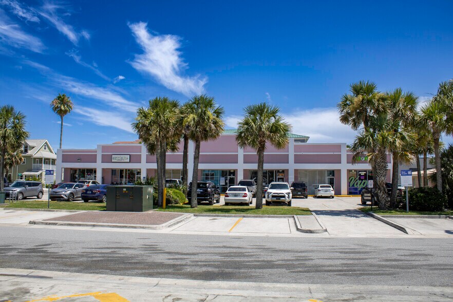 204-216 S 3rd Ave, Jacksonville Beach, FL à louer - Photo du bâtiment - Image 3 de 4