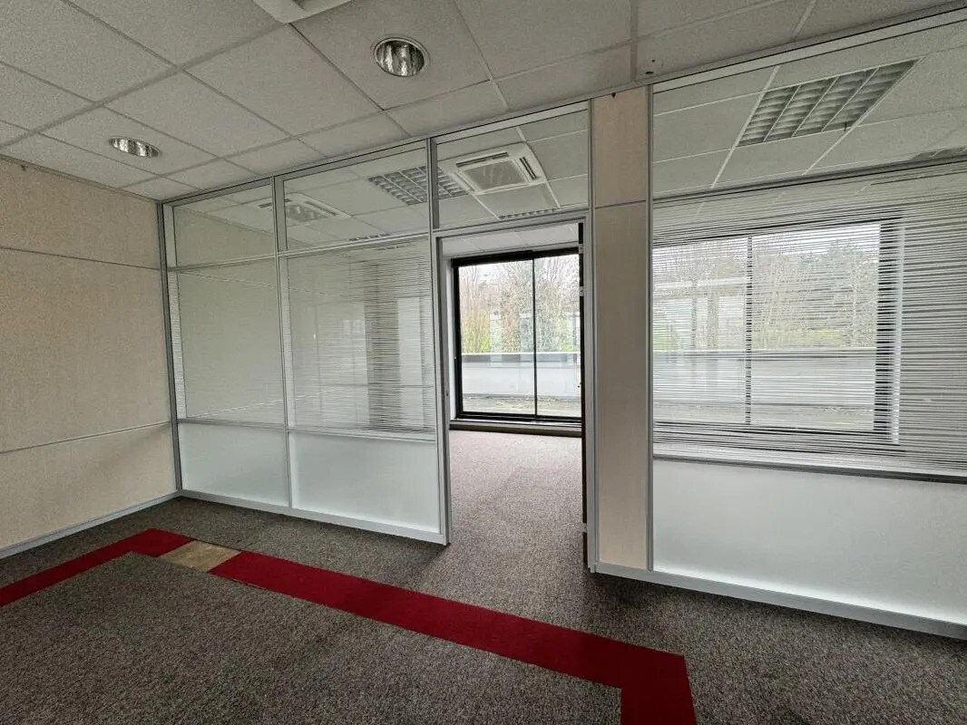 Flex in Rosny-sous-Bois for lease Interior Photo- Image 1 of 20