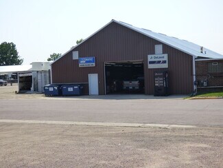 Plus de détails pour 108 N Renville St, Winthrop, MN - Industriel à vendre