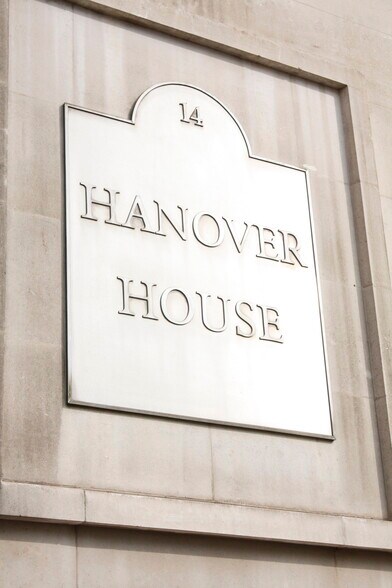 14-15 Hanover Sq, Londres à louer - Photo du bâtiment - Image 2 de 17