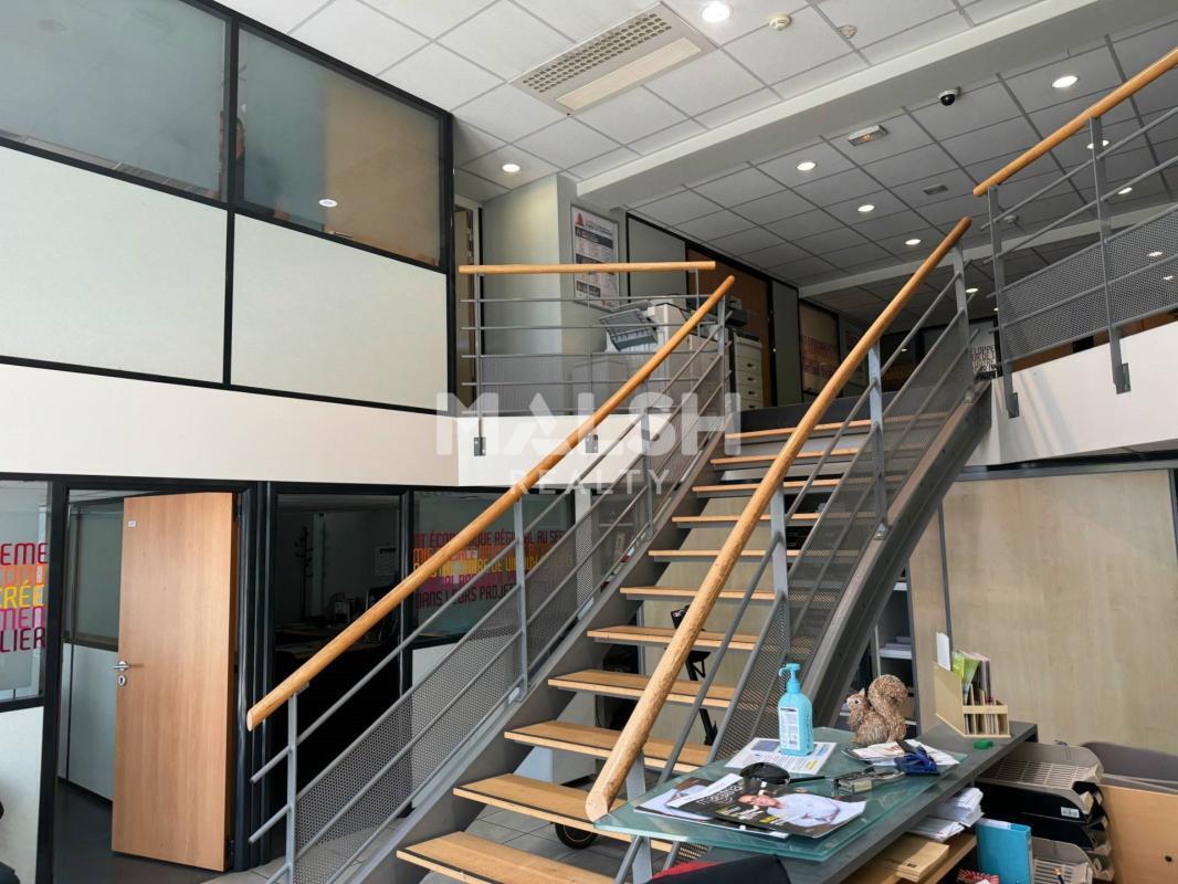 Office in Saint-Étienne for sale Interior Photo- Image 1 of 9