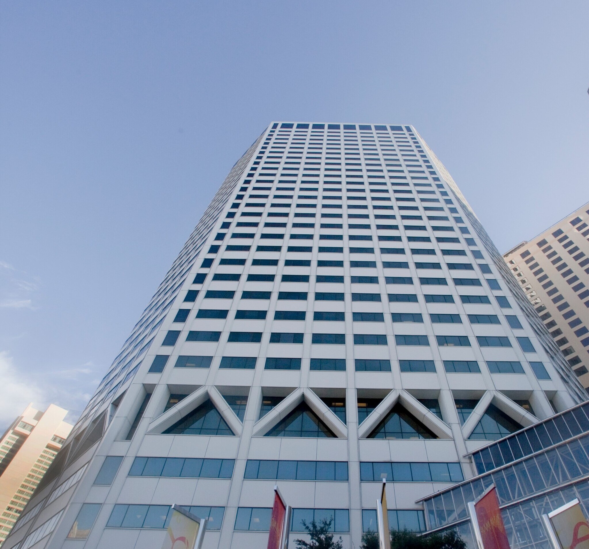 365 Canal St, New Orleans, LA for lease Building Photo- Image 1 of 14