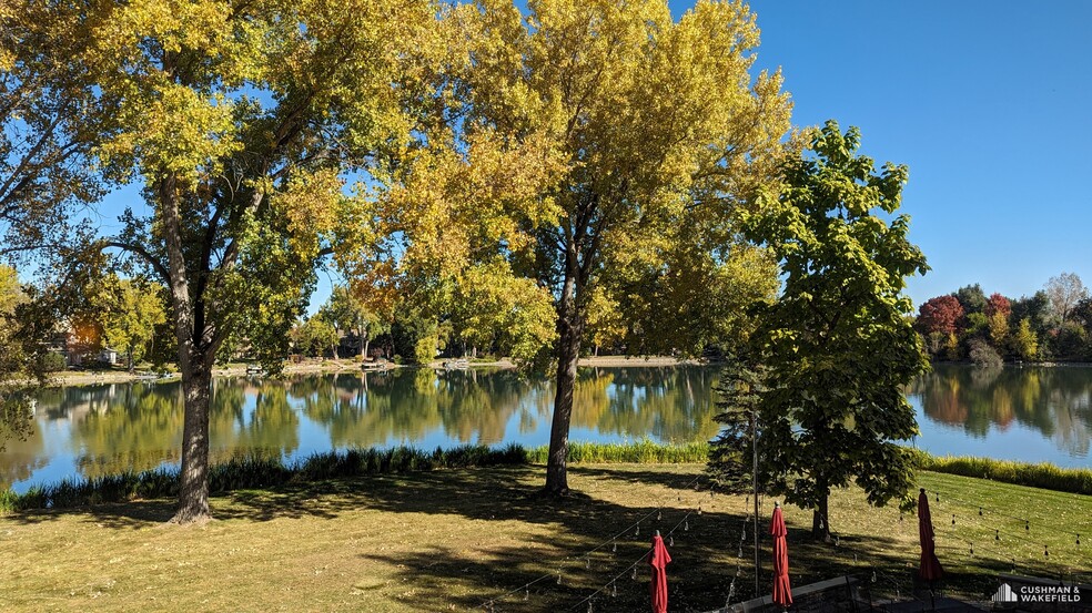 748 Whalers Way, Fort Collins, CO à louer - Photo du bâtiment - Image 2 de 7