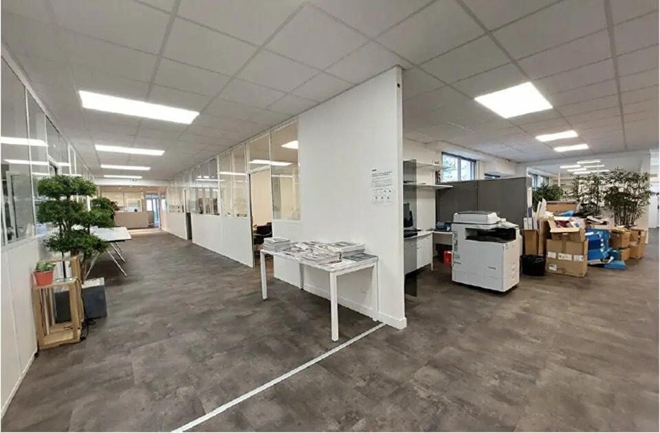 Bureau/Commerce de détail dans Paris à louer Photo intérieure- Image 1 de 8