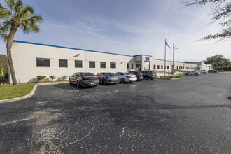 3001 Tech Dr N, Saint Petersburg, FL for lease Building Photo- Image 2 of 22