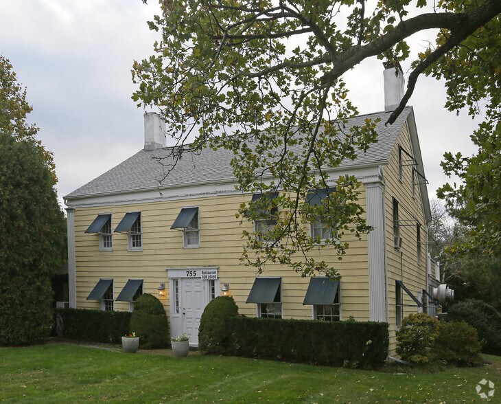 755 Montauk Hwy, Water Mill, NY for lease - Building Photo - Image 2 of 29