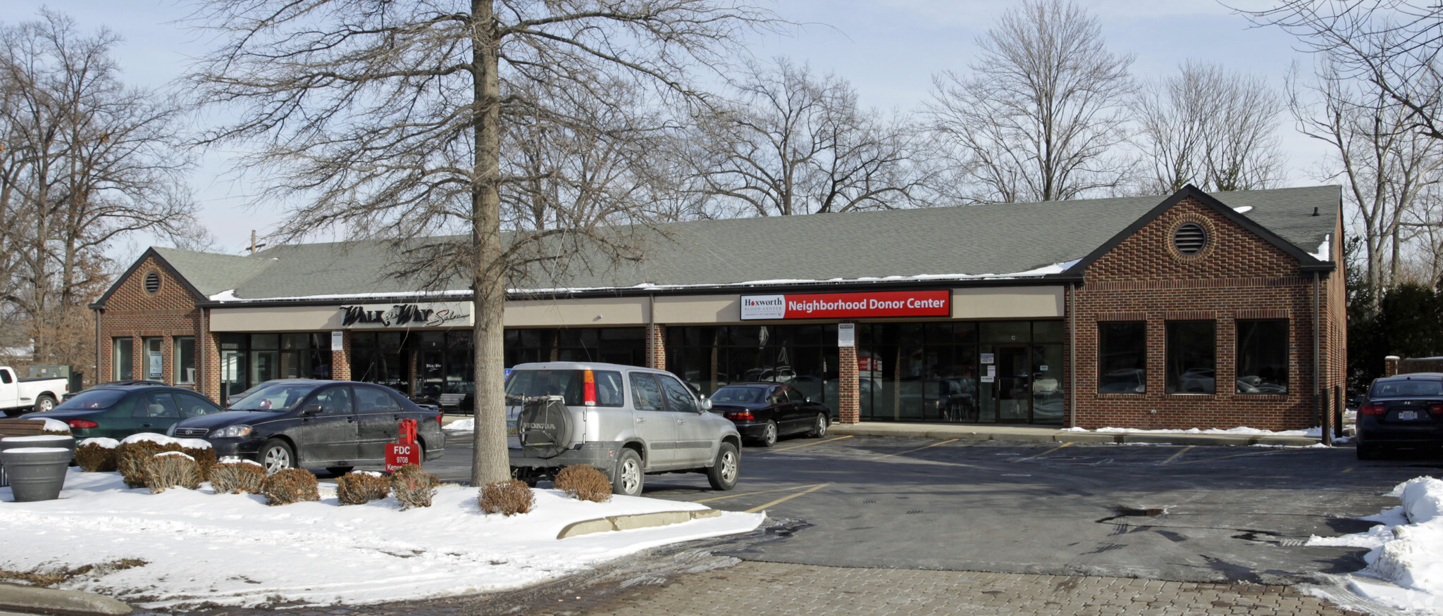 9708 Kenwood Rd, Blue Ash, OH for lease Building Photo- Image 1 of 10