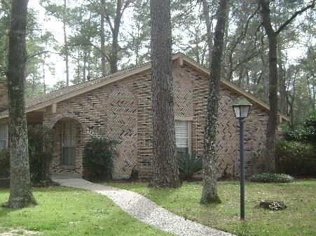 1930 River Falls Dr, Kingwood, TX à vendre - Photo principale - Image 1 de 1