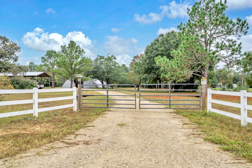 4156 Painter Branch Rd, Crestview, FL à vendre - Photo du bâtiment - Image 2 de 44