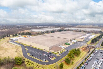 101 Commerce Dr, Mechanicsburg, PA - Aérien  Vue de la carte