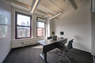 325 W Huron St, Chicago, IL for lease Interior Photo- Image 2 of 10
