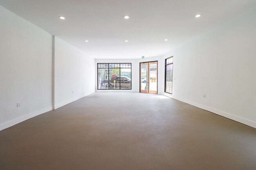 4514-4518 Hollywood Blvd, Los Angeles, CA à louer - Photo du bâtiment - Image 3 de 31