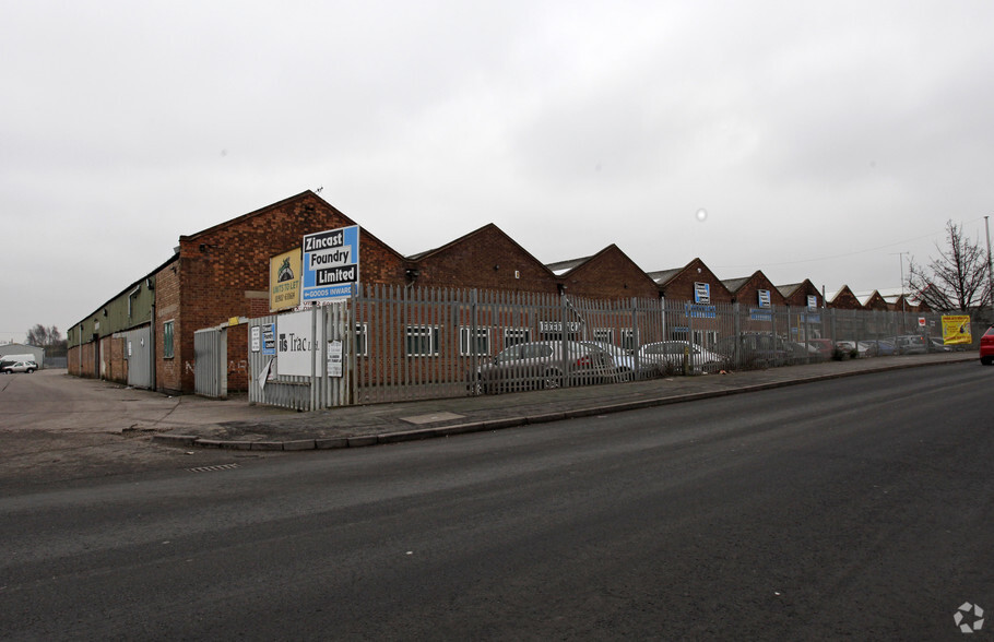 Strawberry Ln, Willenhall for lease - Primary Photo - Image 1 of 2