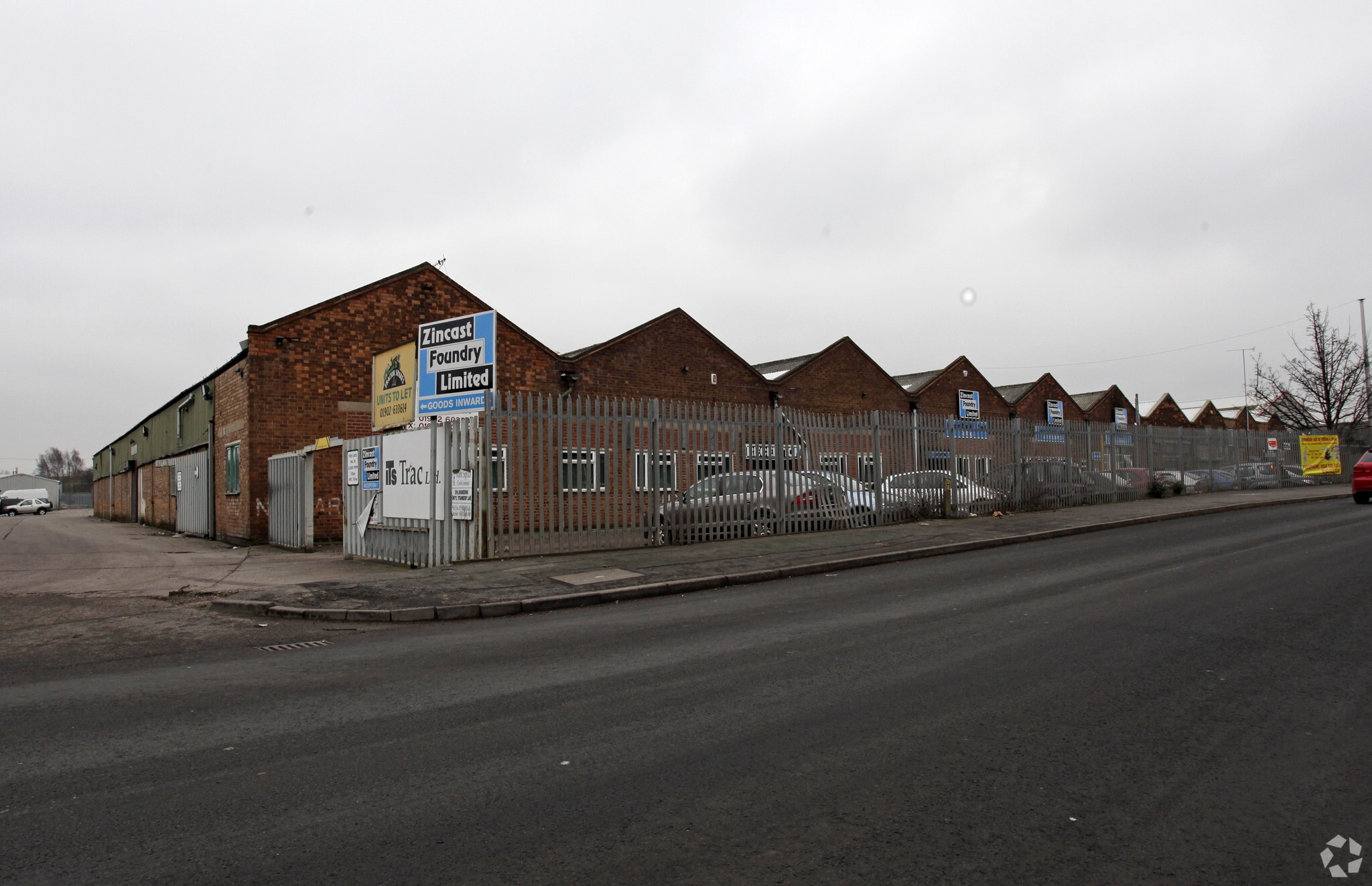 Strawberry Ln, Willenhall for lease Primary Photo- Image 1 of 3