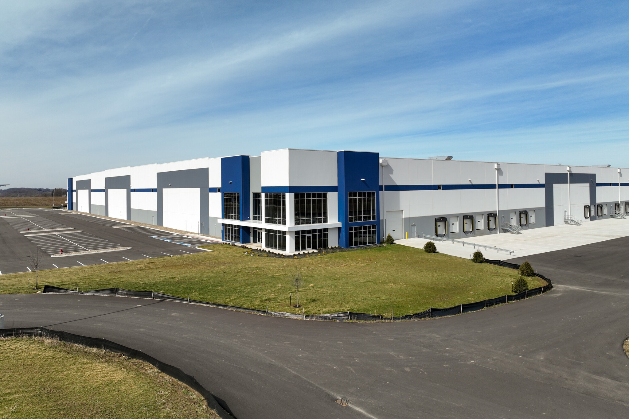 Turnpike Commerce Center, Shalersville, OH for lease Primary Photo- Image 1 of 22