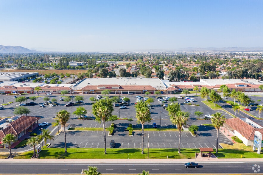 12591-23965 Sunnymead Blvd, Moreno Valley, CA for lease - Building Photo - Image 3 of 9