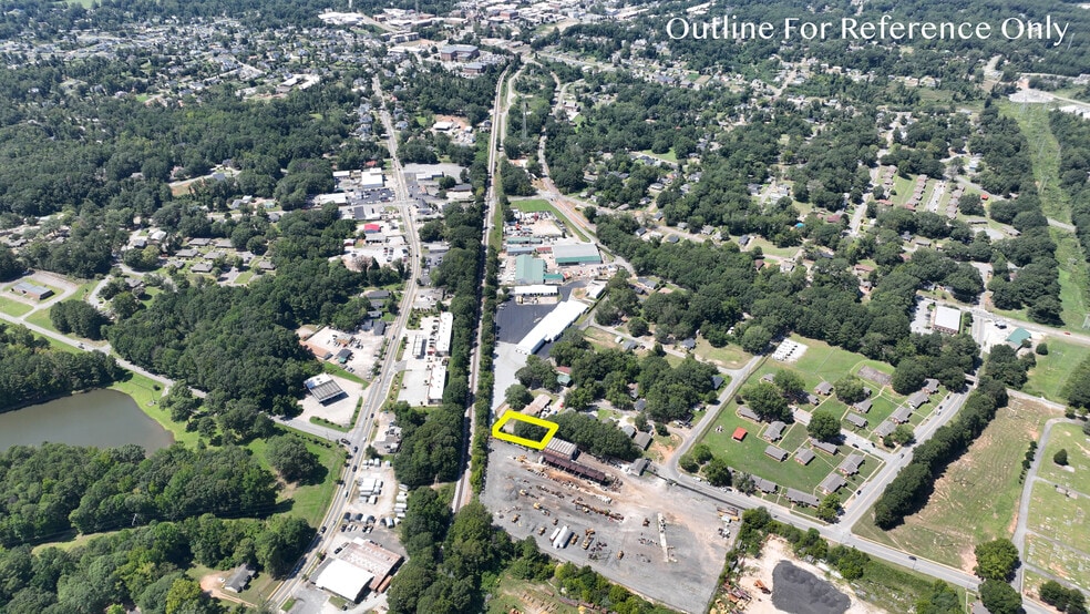 40 Haynie St, Newnan, GA for sale - Aerial - Image 2 of 3