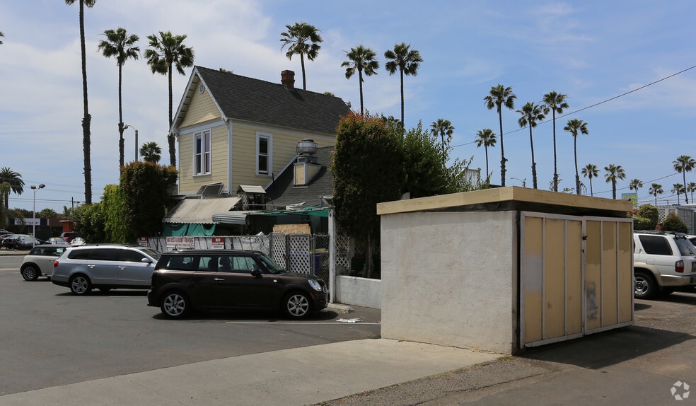 524 S Coast Hwy, Oceanside, CA à vendre - Photo du bâtiment - Image 2 de 23