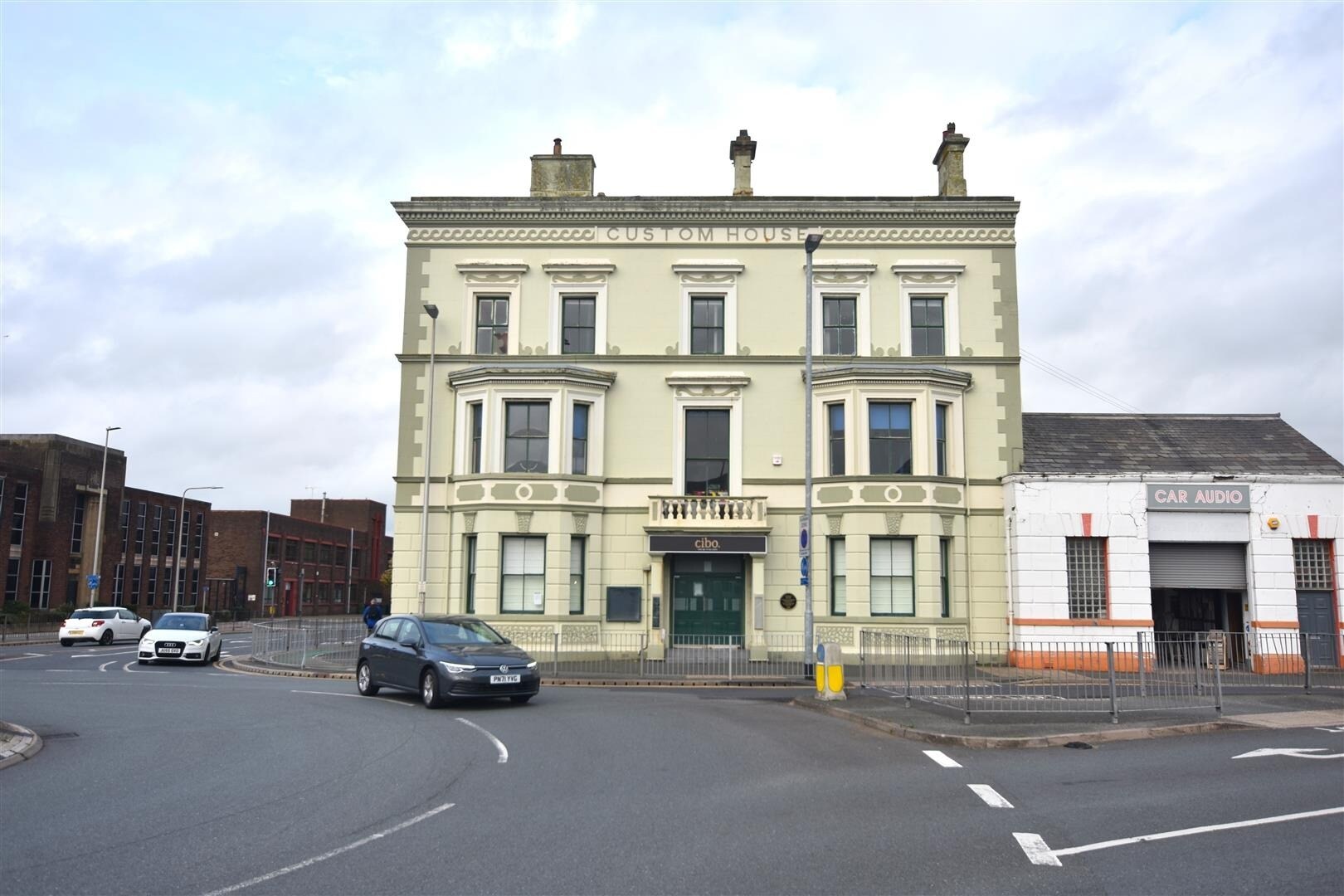 1 Abbey Rd, Barrow In Furness à vendre Photo du bâtiment- Image 1 de 14