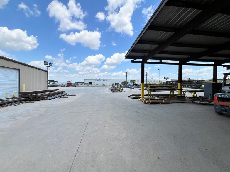 1248 Lawson Rd, Saginaw, TX for sale - Building Photo - Image 2 of 6