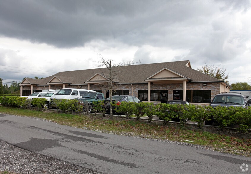 12278 E Colonial Dr, Orlando, FL à louer - Photo du bâtiment - Image 2 de 24