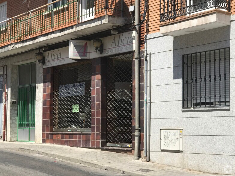 Commerce de détail dans Colmenar Viejo, Madrid à louer - Photo du bâtiment - Image 3 de 3