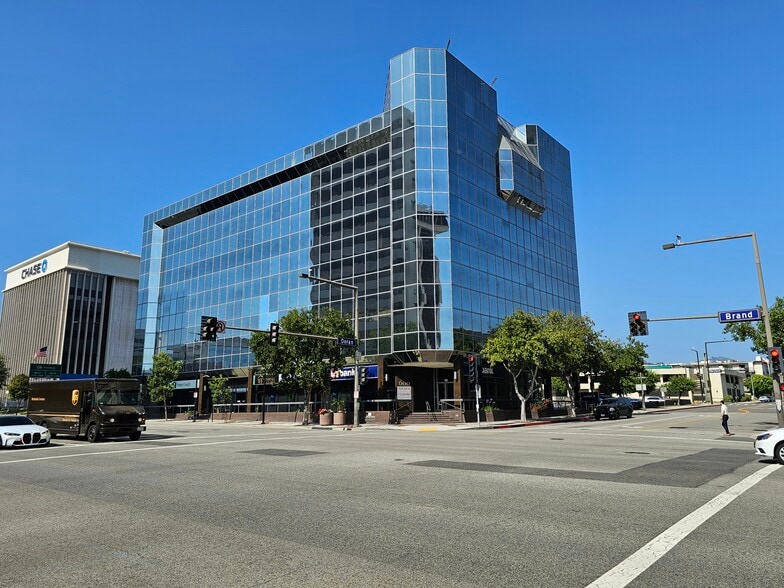 600 N Brand Blvd, Glendale, CA for lease - Building Photo - Image 1 of 28