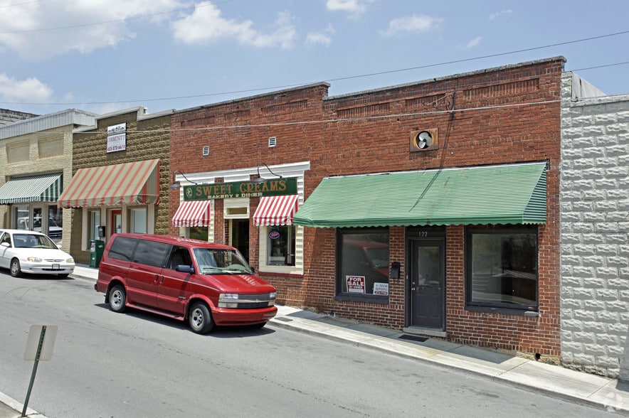 120-122 S Church St, Rogersville, TN for lease - Primary Photo - Image 1 of 2