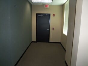 121 E Magnolia St, Friendswood, TX à louer Photo intérieure- Image 1 de 8