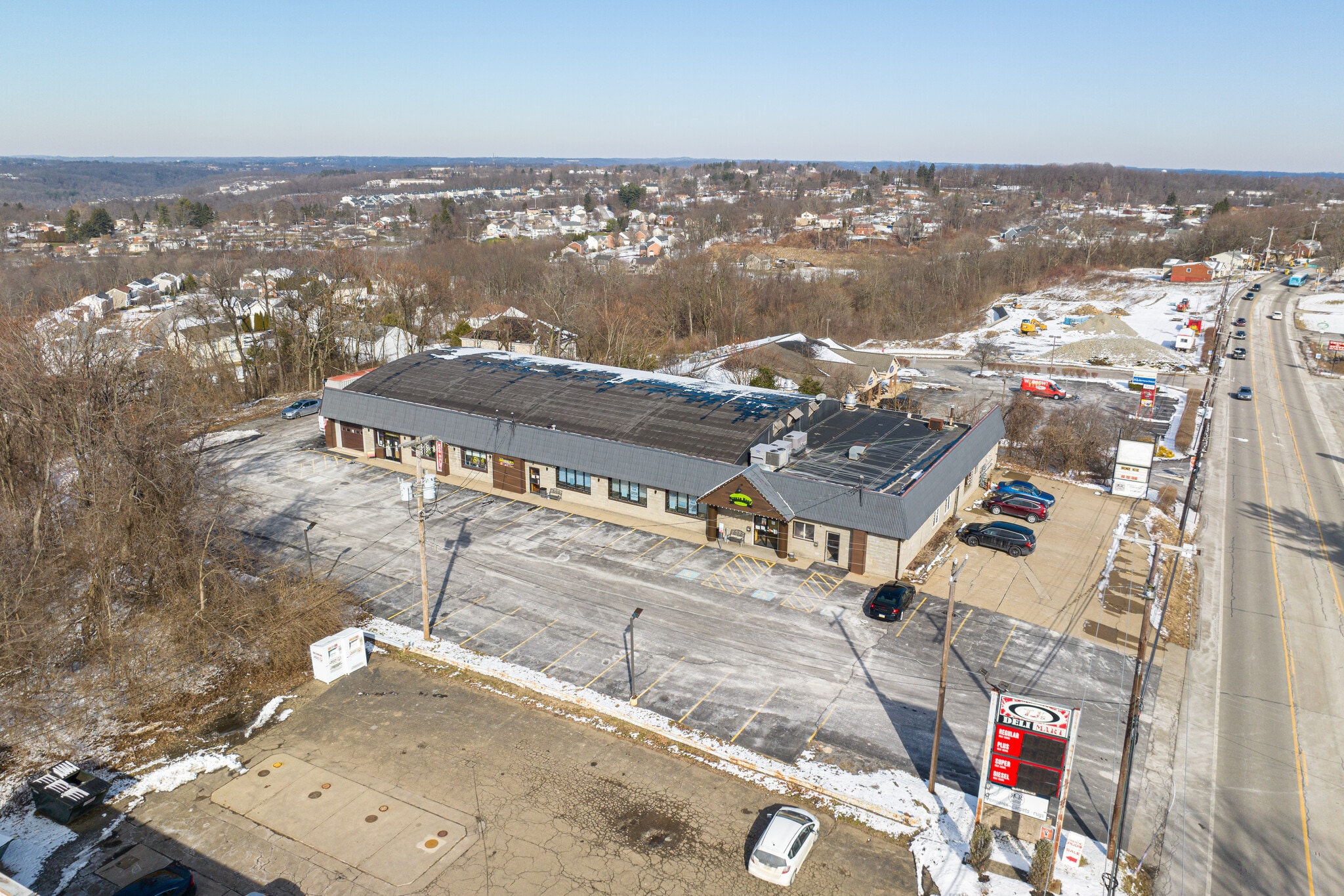 5920-5924 Steubenville Pike, McKees Rocks, PA à louer Photo principale- Image 1 de 25