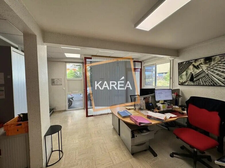 Bureau dans Mareuil-lès-Meaux à louer - Photo intérieure - Image 2 de 5