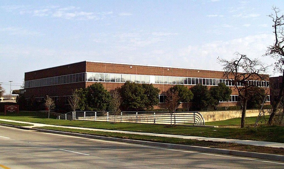 1705 W Northwest Hwy, Grapevine, TX à louer - Autre - Image 2 de 27