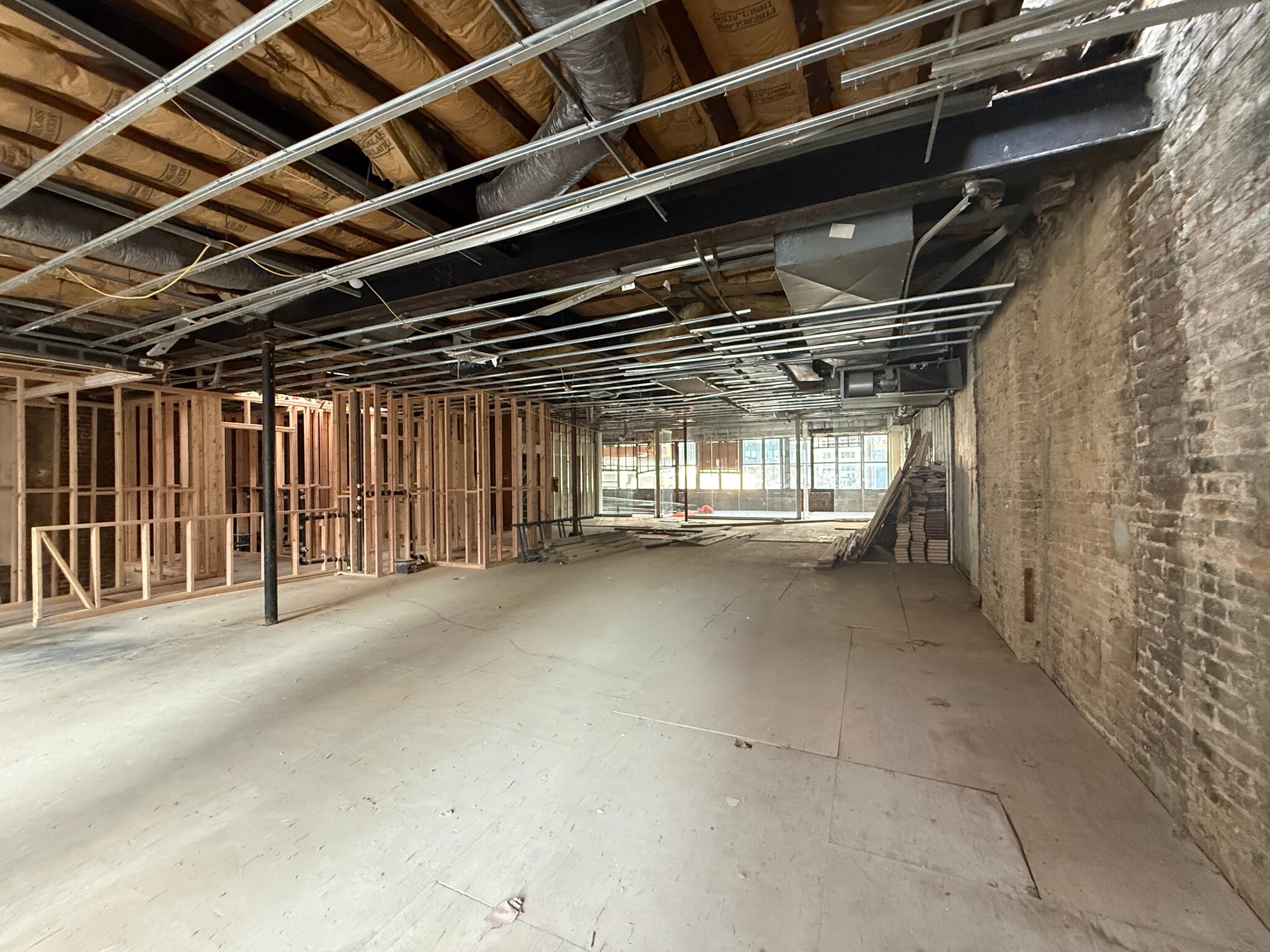 216 E 49th St, New York, NY à louer Photo intérieure- Image 1 de 6