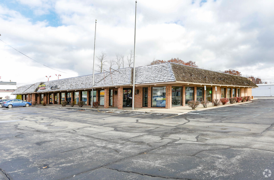 3570-3580 Bay Rd, Saginaw, MI for sale - Primary Photo - Image 1 of 1