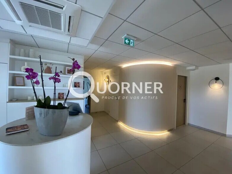Office in Puget-sur-Argens for sale - Building Photo - Image 2 of 7