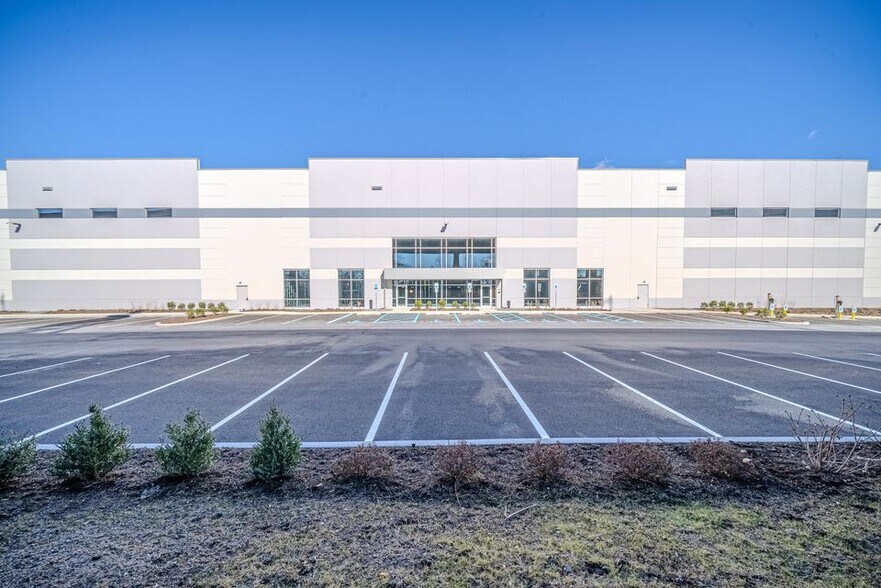 30 Cross St, Ridgefield Park, NJ à louer - Photo du bâtiment - Image 1 de 14