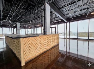 5050 N Broadway St, Chicago, IL for lease Interior Photo- Image 2 of 36