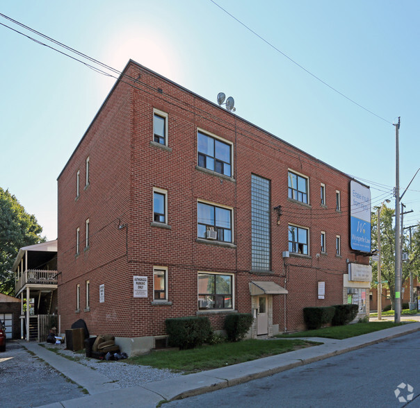 909 Main St E, Hamilton, ON for lease - Building Photo - Image 2 of 4